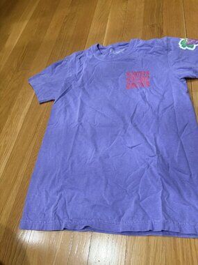 Unknown Size Small (S) Graphic T-Shirt with Text and Floral Design